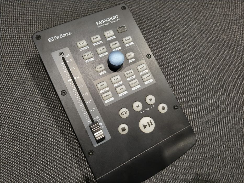 Presonus Faderport v2 DAW Controller (MIDI controller)