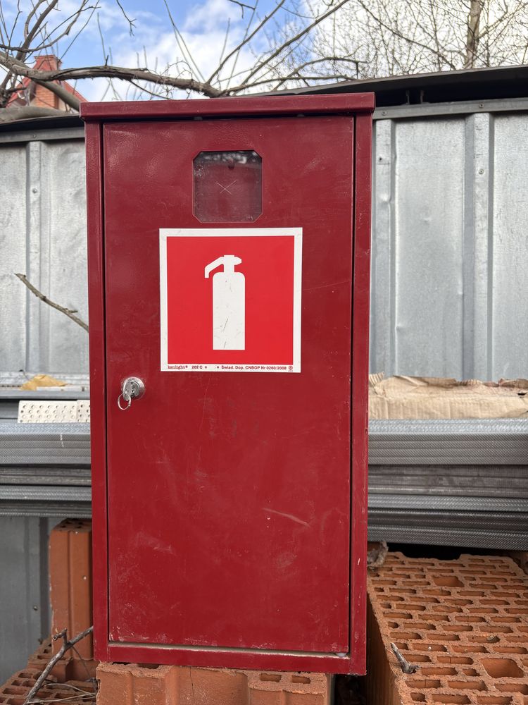 Skrzynka z Gaśnicą ABC 6kg