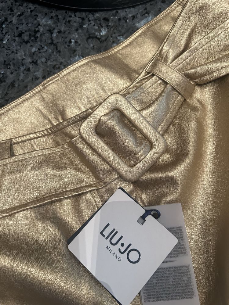 Śliczne zlote spodenki Liu Jo z paskiem r.M/L