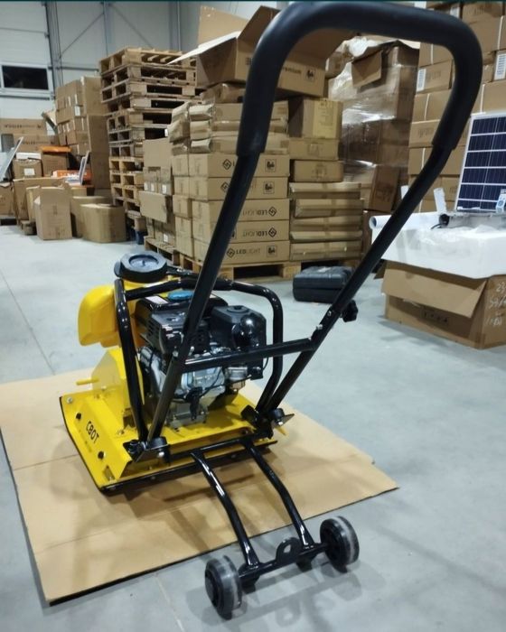 Zagęszczarka dla każdego 83-100kg nowe. Wyprzedaż po sezonie