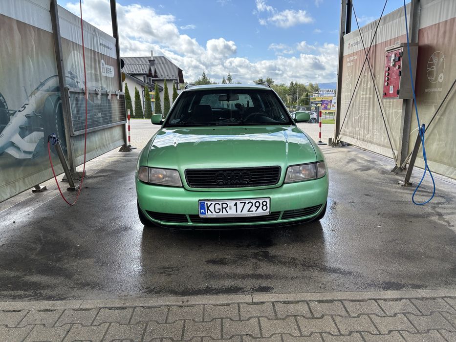 Audi a4 b5 1.8 125 km