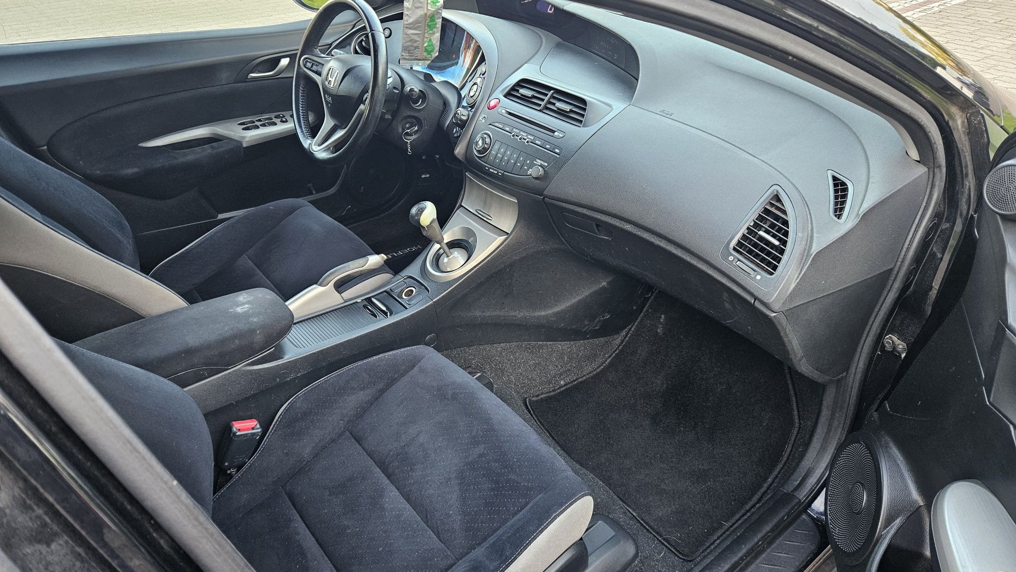 2008r tylko 174tys.km HONDA CIVIC 1,4 90KM
