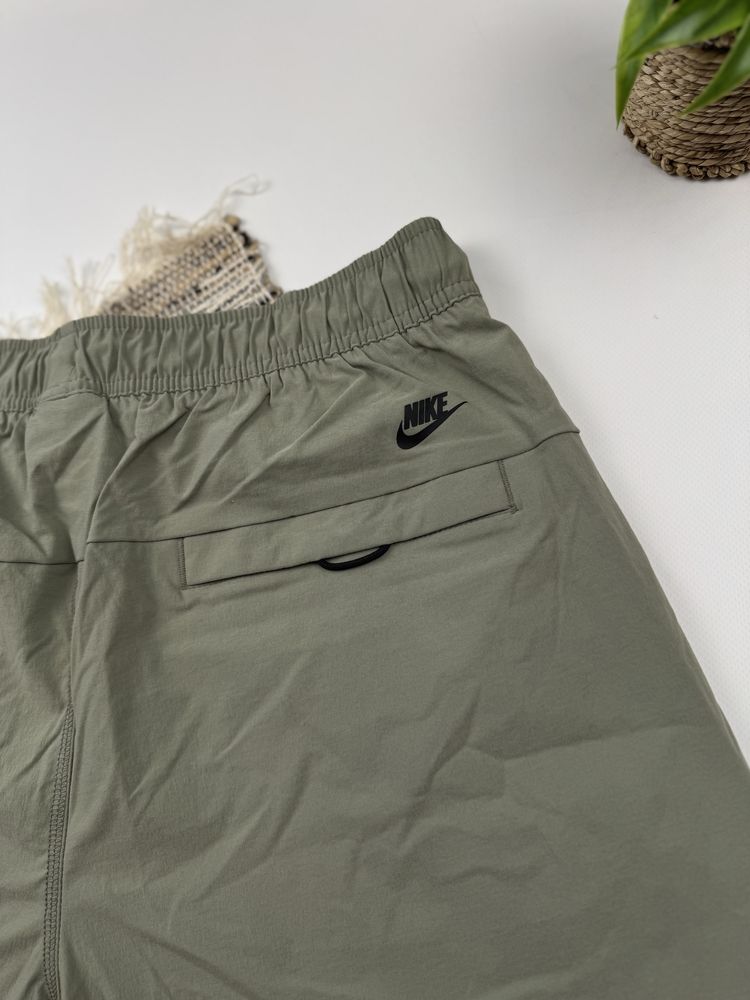 Шорты Nike Tech 2025