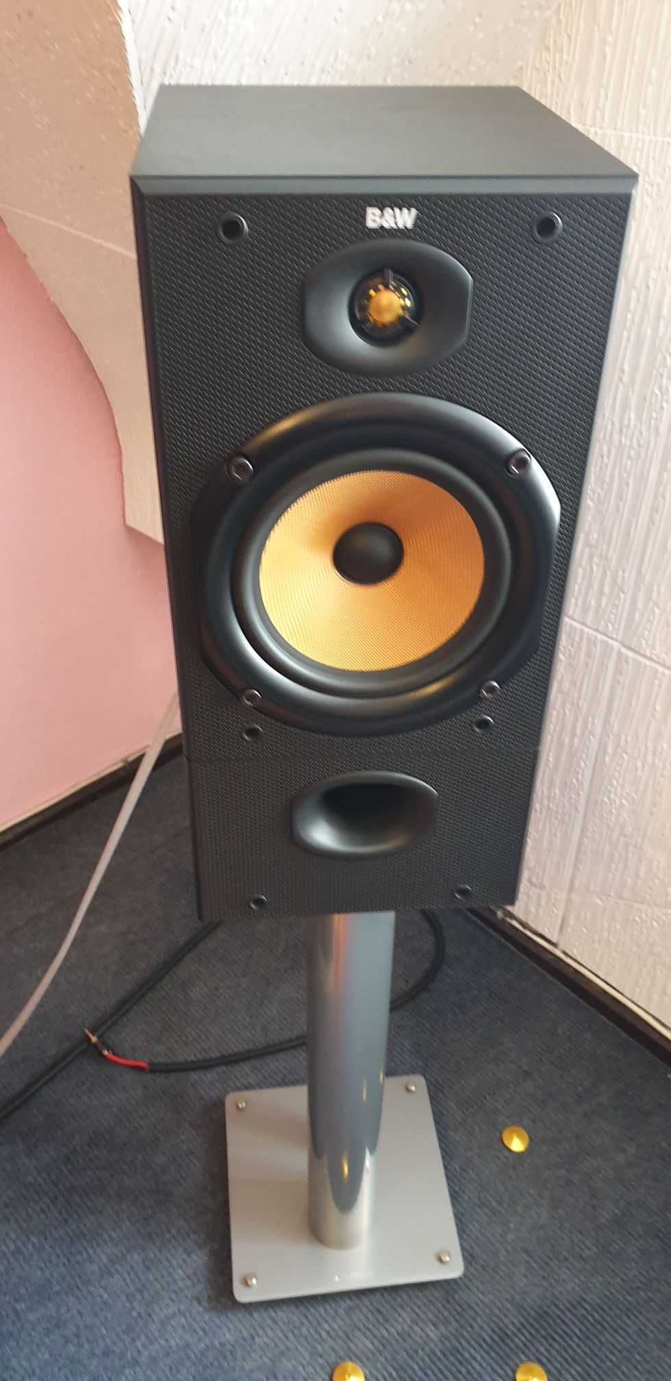 Bowers & Wilkins DM 602 1 wersja