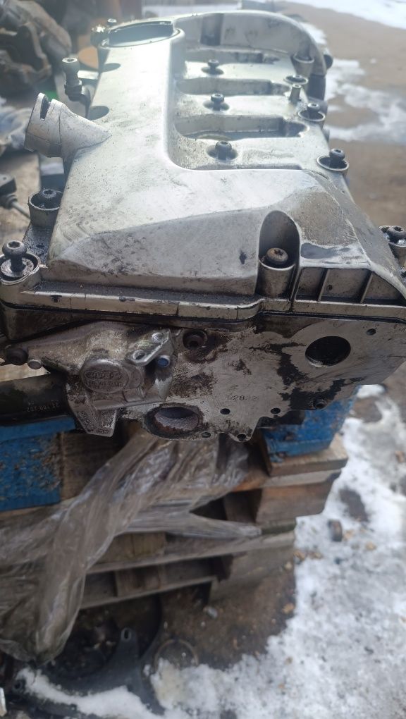 Гбц головка 2.0 20v alt audi A4 B6 B7 A6 C5 VW PASSAT B5 06B103373AM