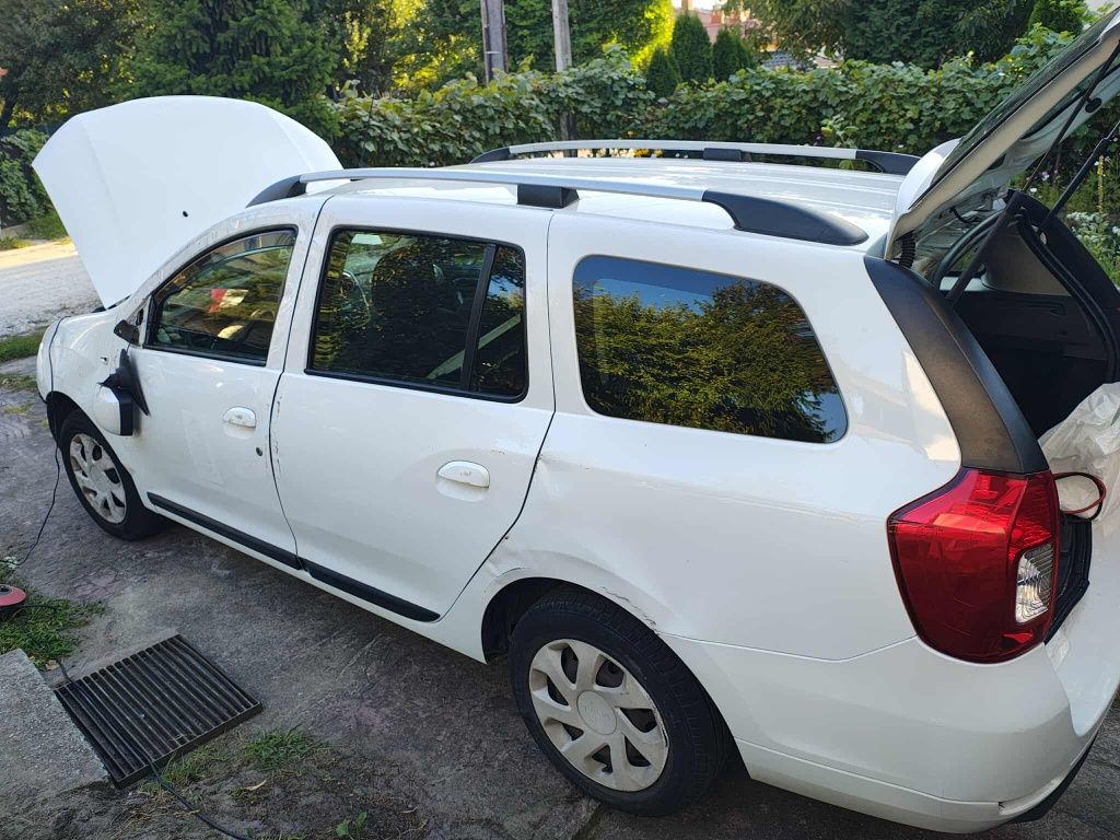 Dacia Logan mcv jezdzaca odpala