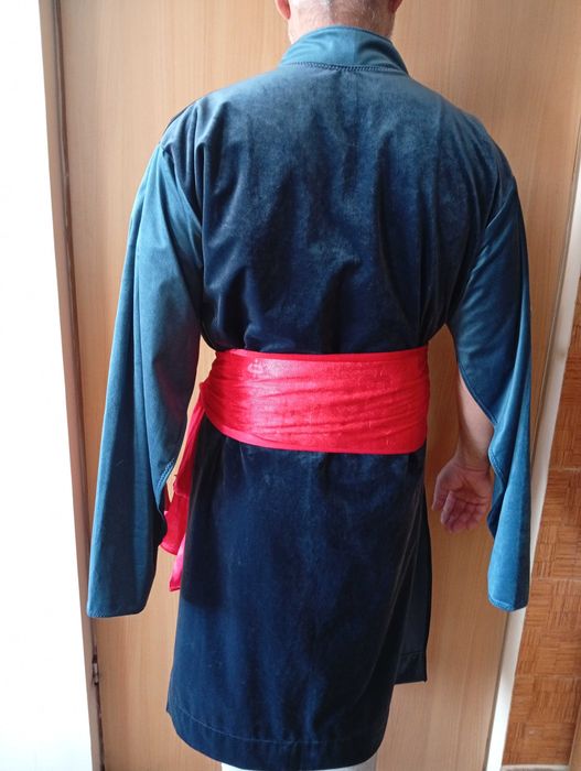 Kontusz granatowy aksamit z metalowymi zapinami, pas gratis