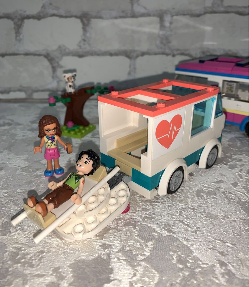 Lego friends 41333 автомобіль олівії / швидка допомога