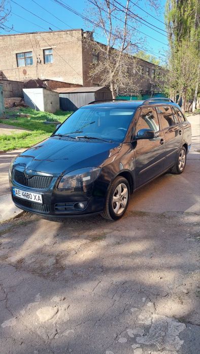 Skoda Fabia 2, 1.6 бензин, автомат