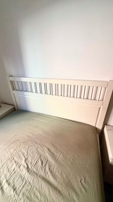 Cama de casal IKEA