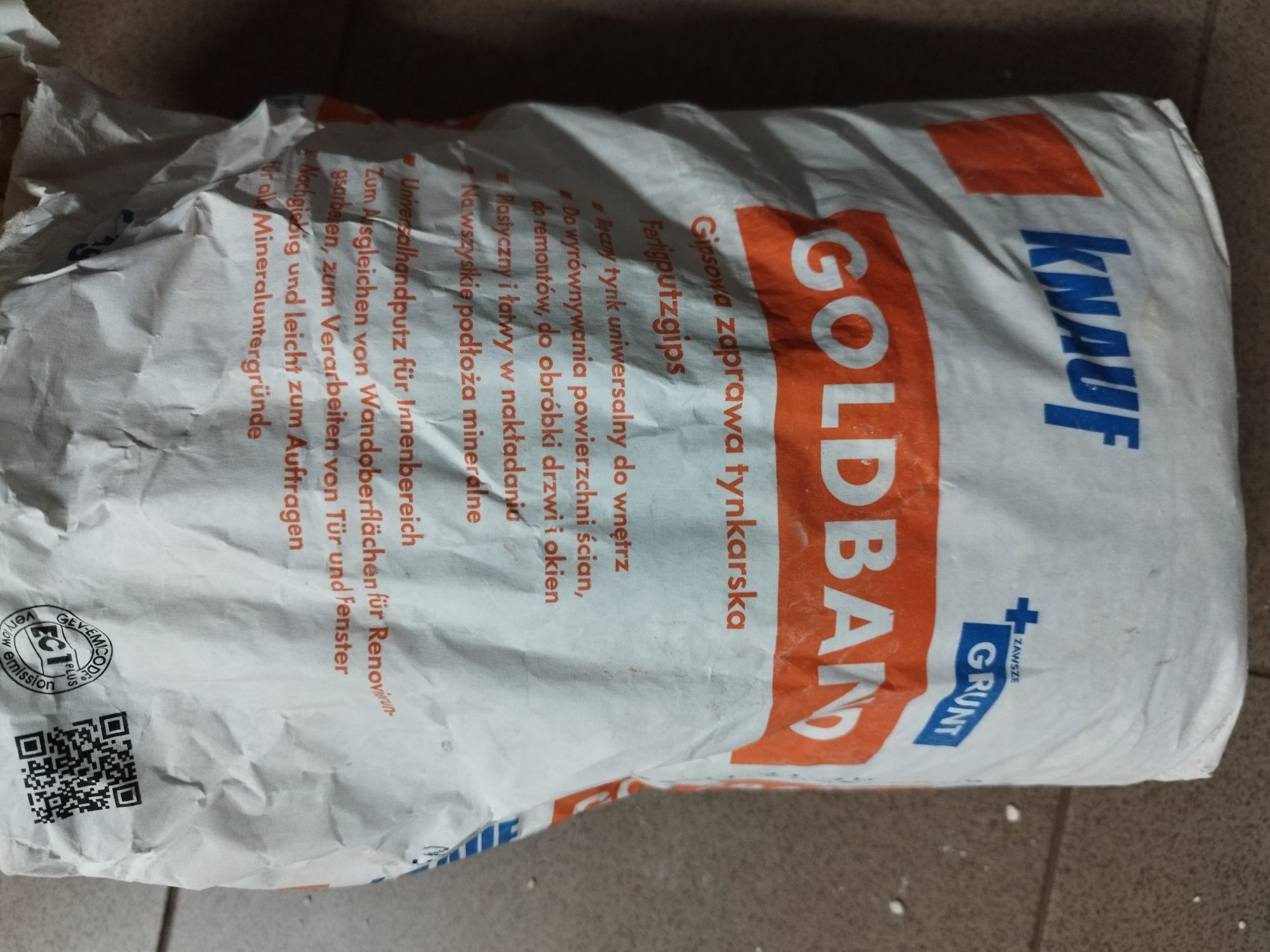 Ręczny tynk uniwersalny zaprawa tynkarska KNAUF  goldband 3kg wnetrz