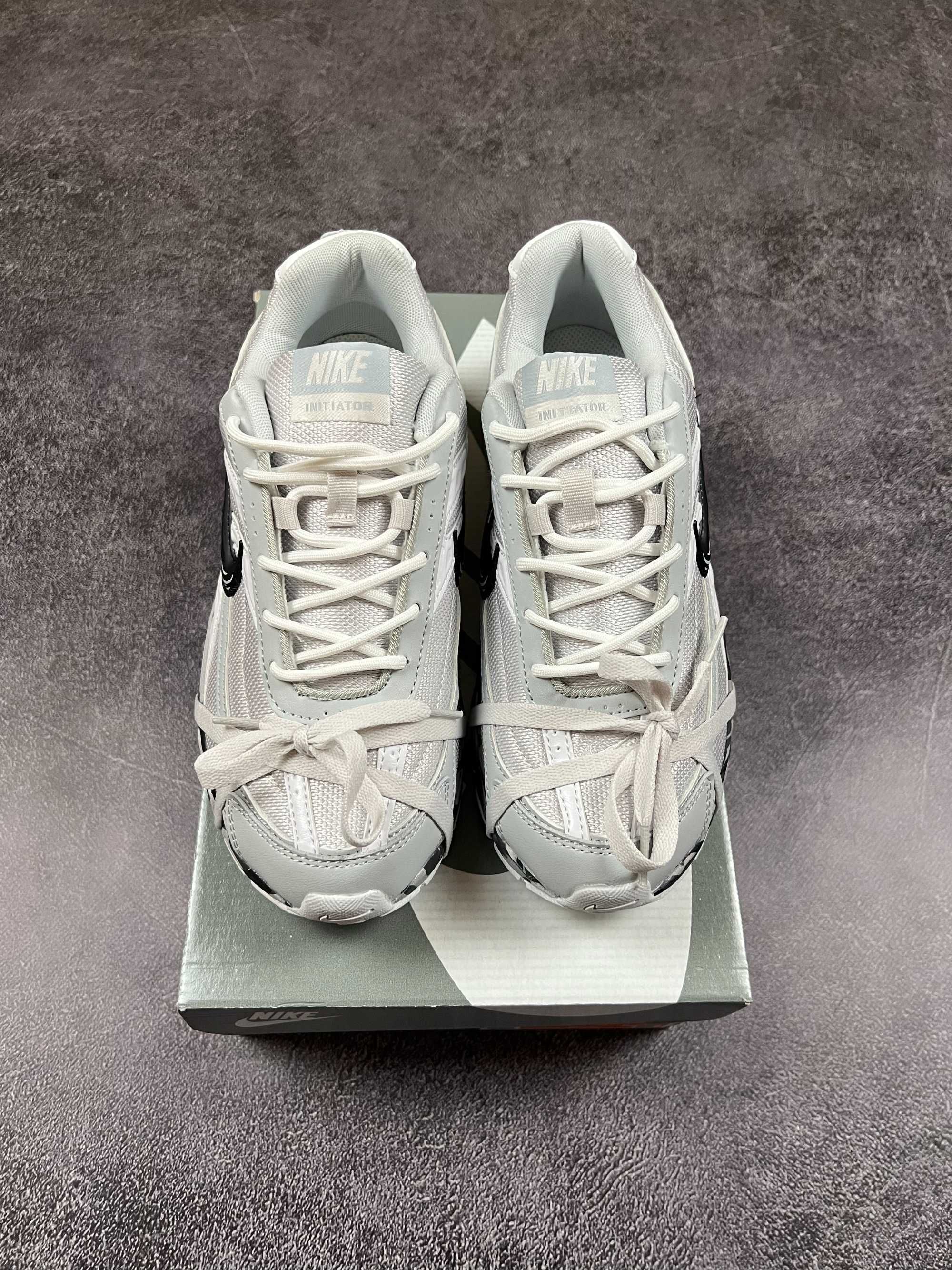 Nike Initiator Custom Grey
