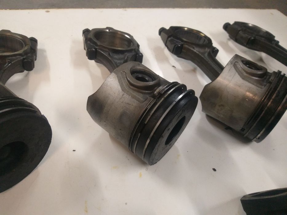 Pistões Ford Transit 2.5D/ Coletor