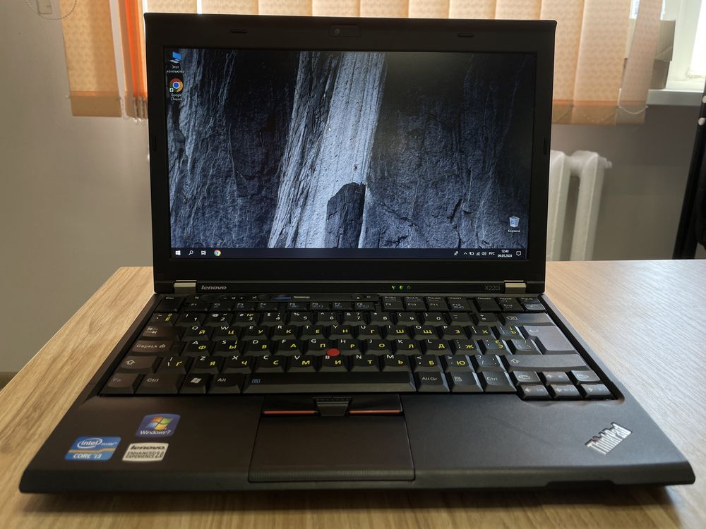 Lenovo x220i, 120 SSD, 6 gb, i3