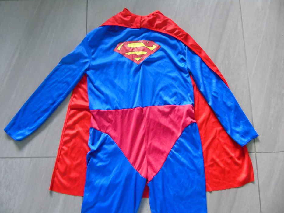 strój karnawałowy Superman 7-9 lat