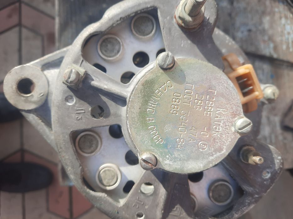 Генератор 28 ВОЛТ , 47 АМПЕР  на КАМАЗ или МАЗ