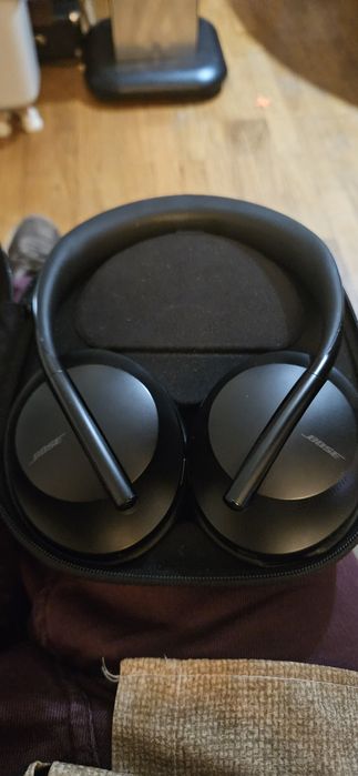 Headphones Bose NC 700