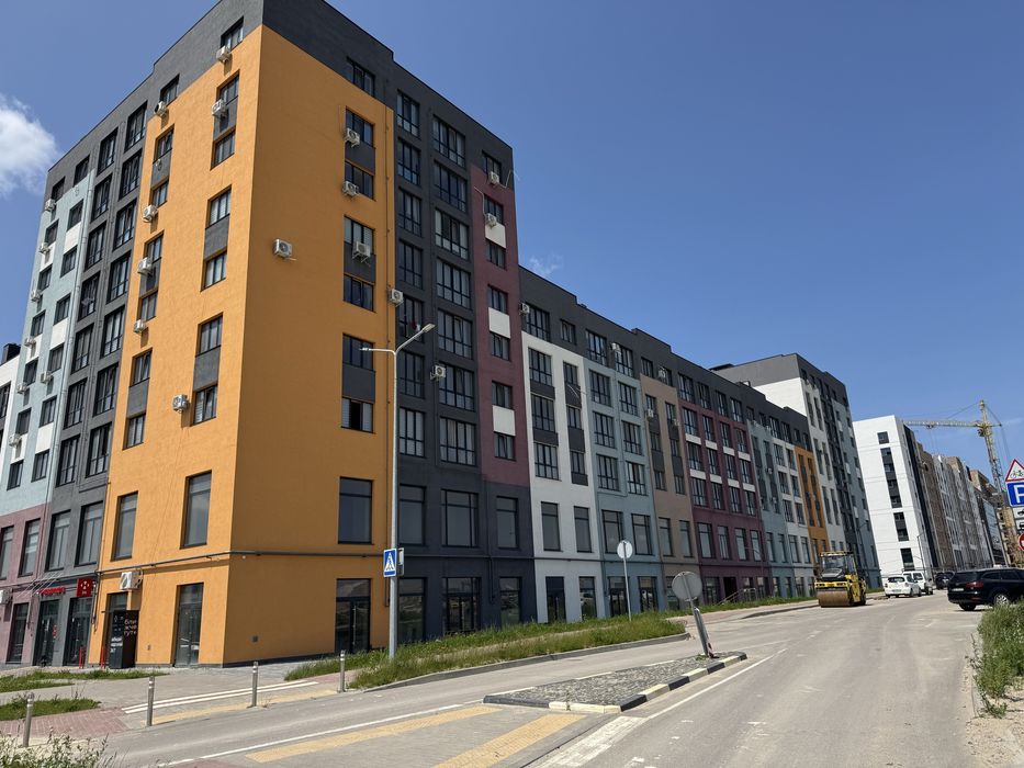 Щасливе оренда  150 м2 на 2 входи.