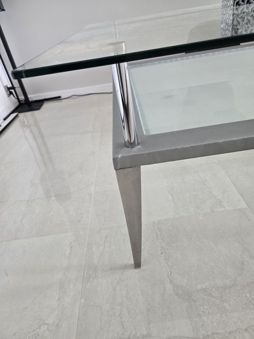 Stolik kawowy, ława do wypoczynku, stół szkło, metal Kler