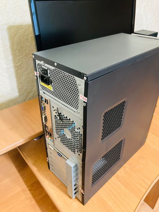 Компʼютер+монітор озу 12gb/hdd 500 gb