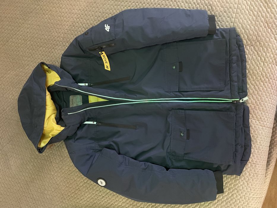 Зимова куртка 4F р. 152