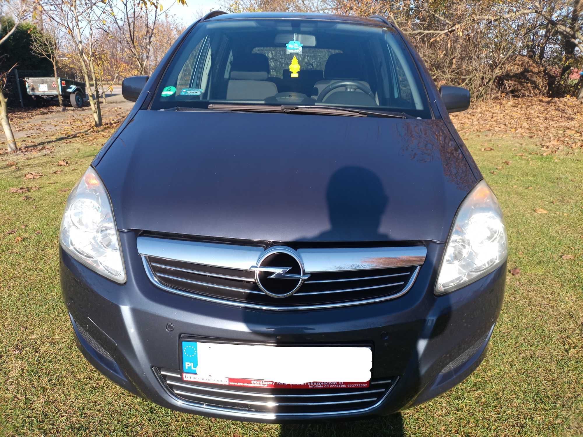 Opel Zafira 1,8 benzyna + LPG, 7-osobowa, 2009