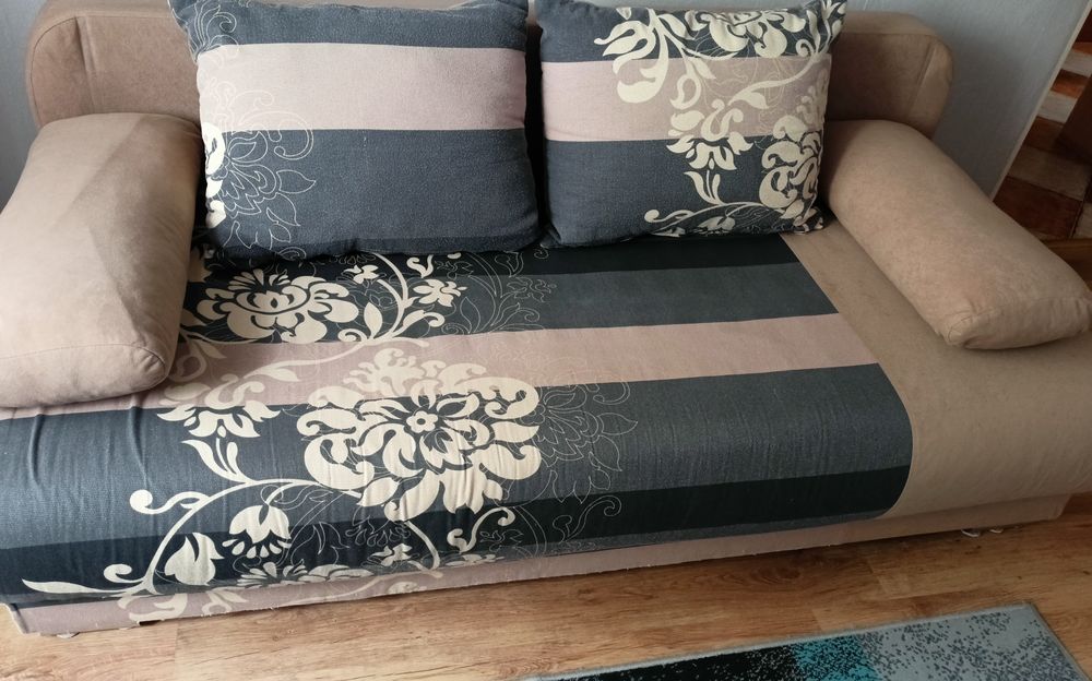 Sofa dwuosobowa rozkładana