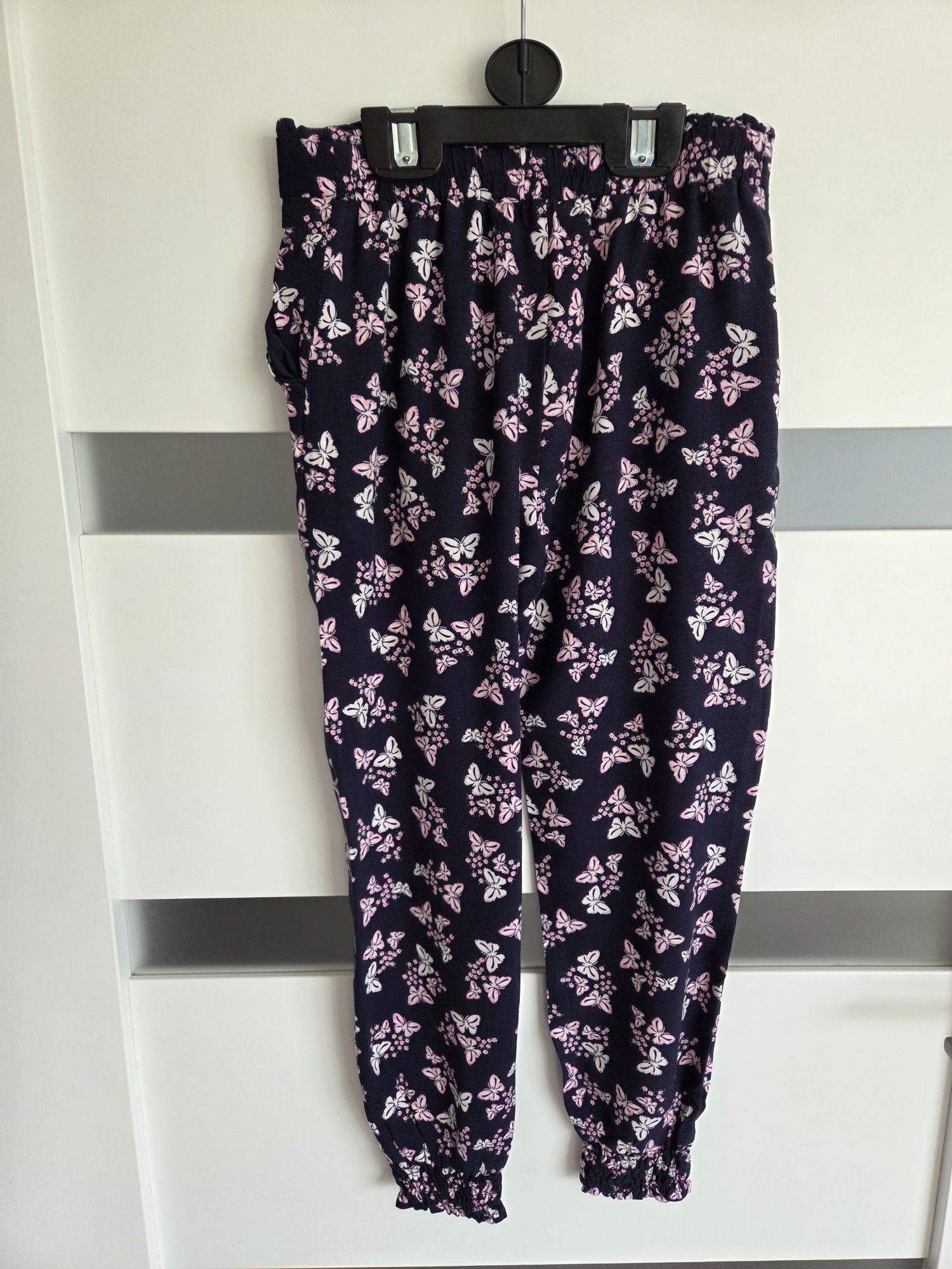 Luźne spodnie haremki wiskoza Primark r. 5-6lat 116cm