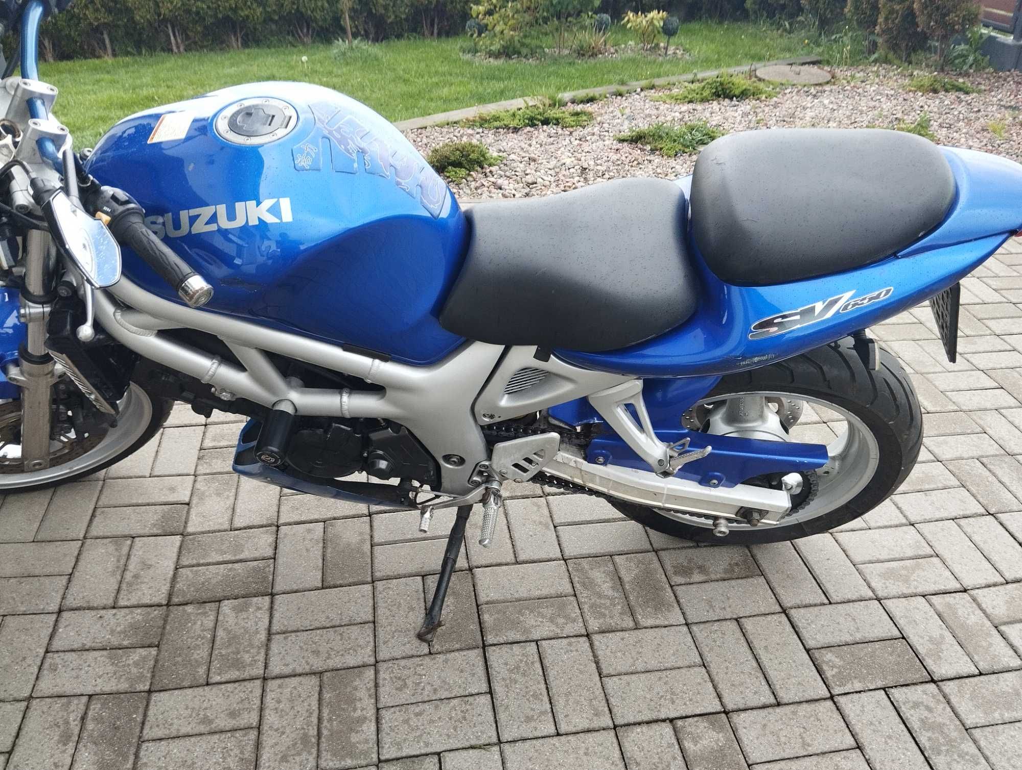 Motocykl Suzuki SV650N