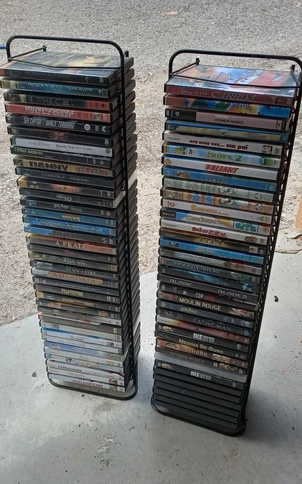 Suporte de DVD metálico em excelente estado