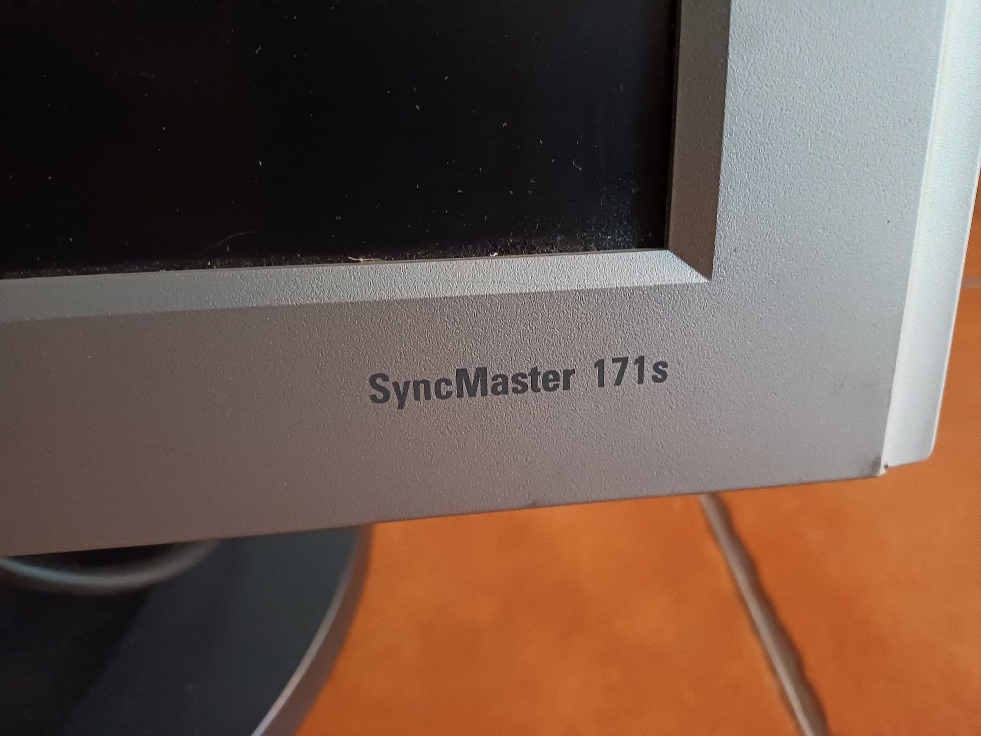 Monitor Samsung SyncMaster 171S - LCD monitor - 17