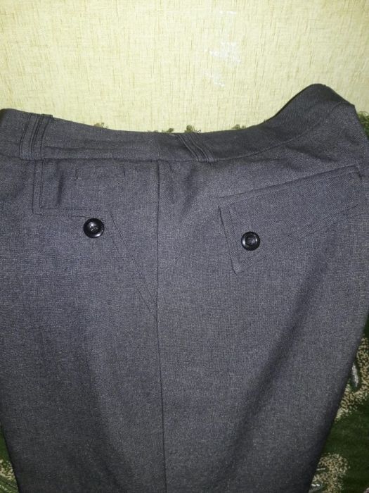 Продам брюки женские.Р-р 50.По 150 грн.за каждые.