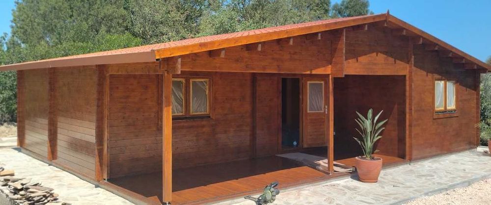 Casa de Madeira T2 com 87m2