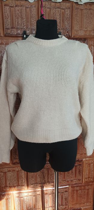 Beżowy sweter ciepły Reserved rozmiar M damski