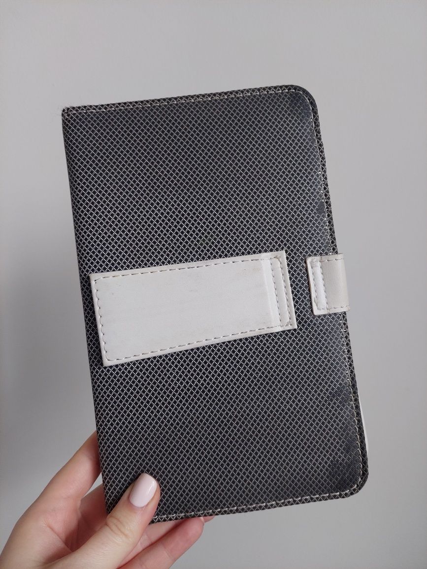 Klawiatura w etui do tabletu 7"