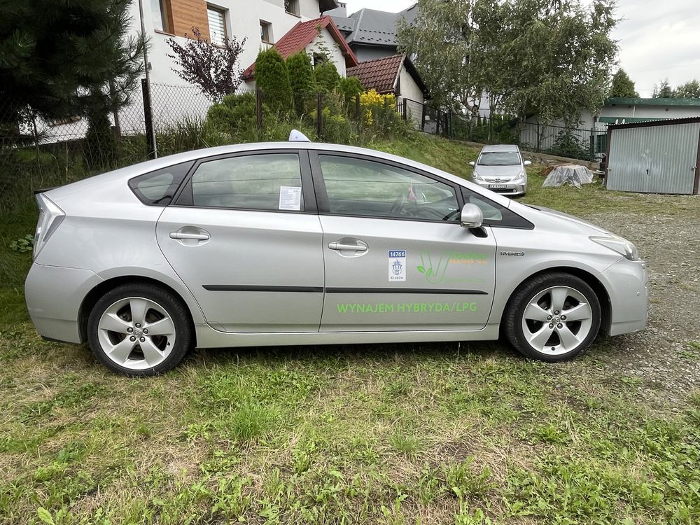 Wynajem АРЕНДА 550 zl/tydz TOYOTA Prius 3 Hybryda/LPG UBER/BOLT/TAXI