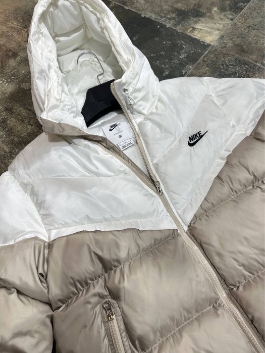 Пуховик Nike Storm Fit бежевий/куртка зимова найк шторм фіт/nike шторм