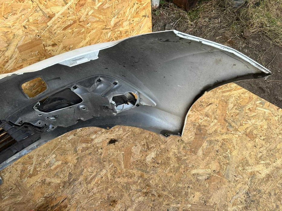 Toyota Auris II 2 lift 15-18 zderzak przedni przód orginał cały