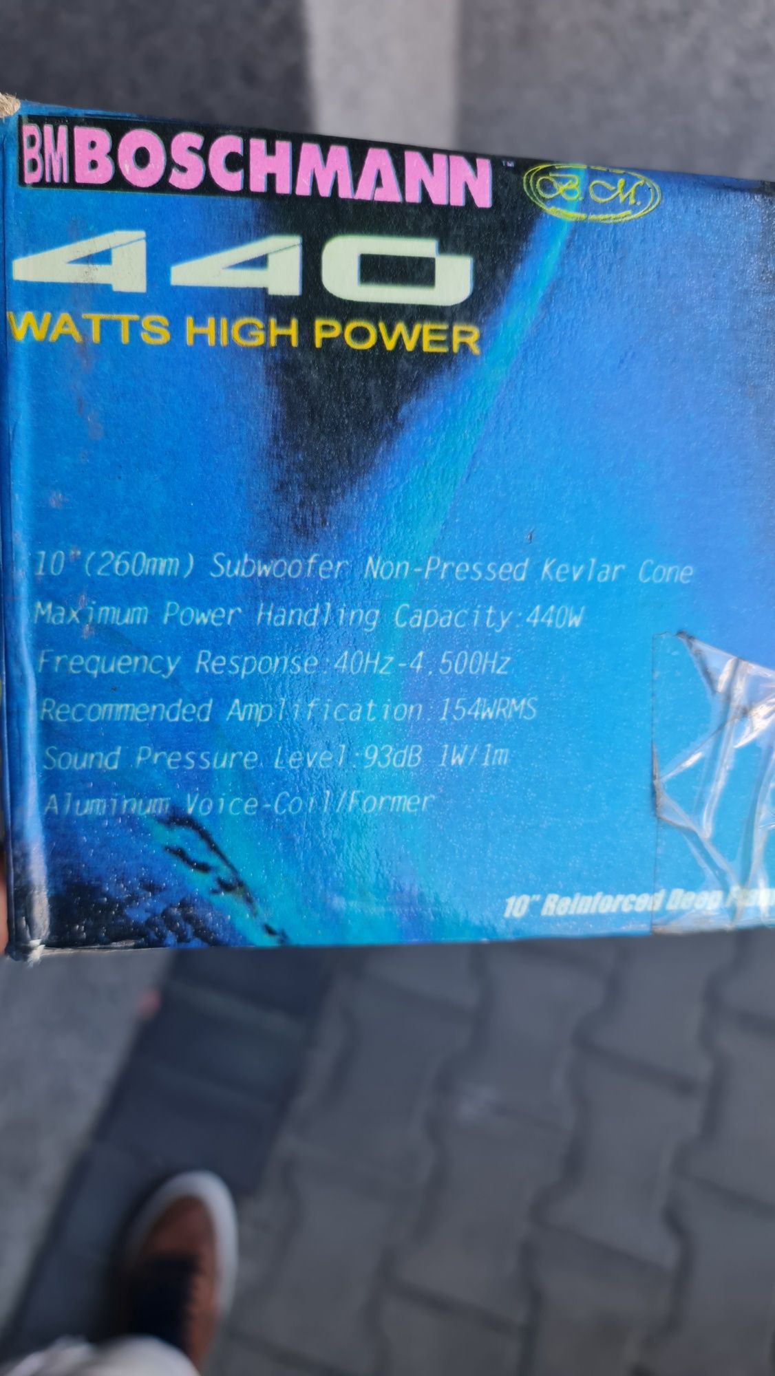 Głośnik 440W basowy