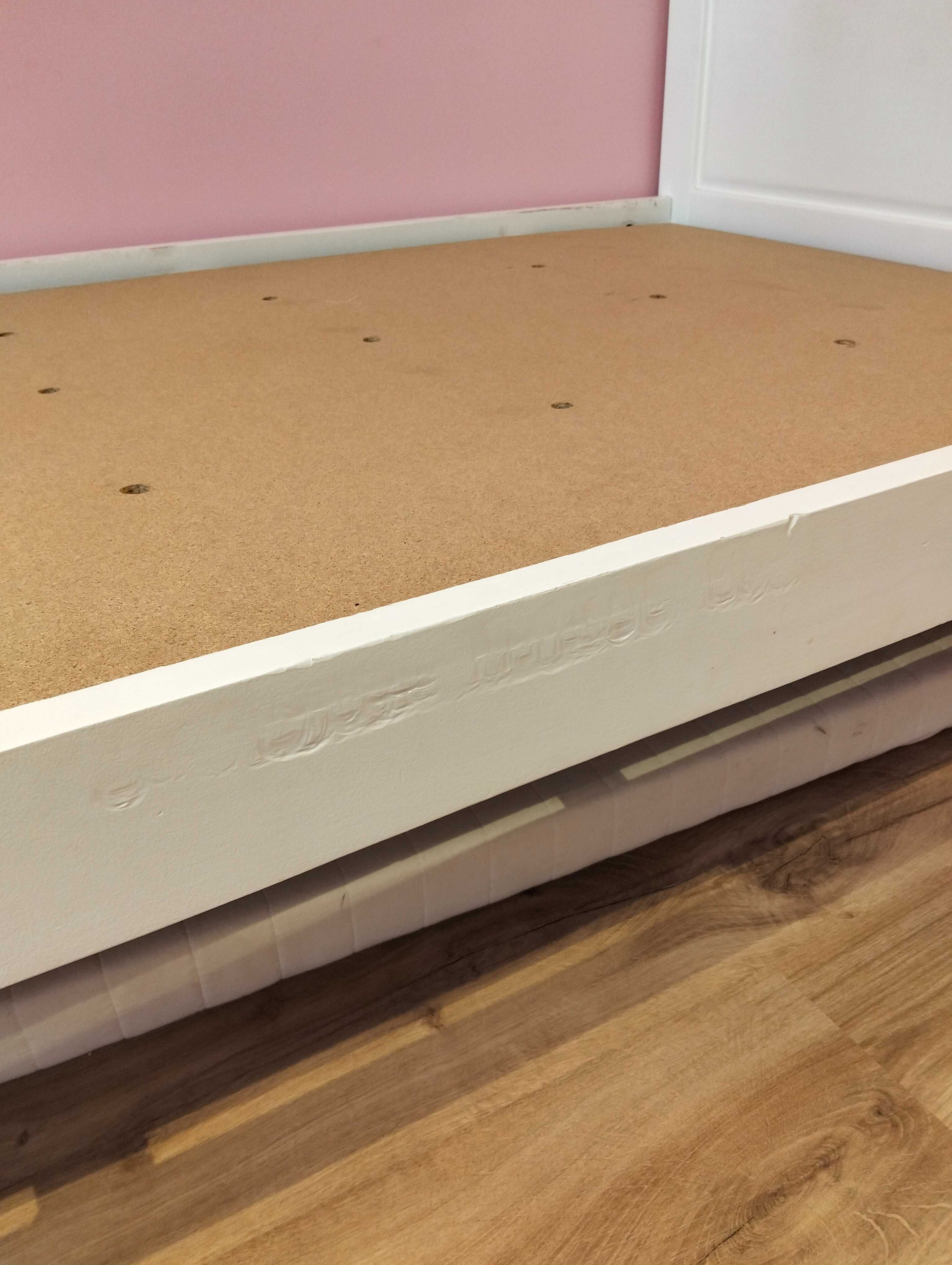 Cama de solteiro