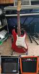 guitarra eletrica e 2 amplificadores