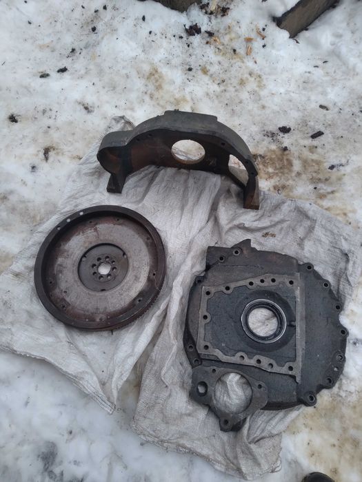 Перехідна плита  на  мотр  т 40  д 144 під коробку газ 66   53