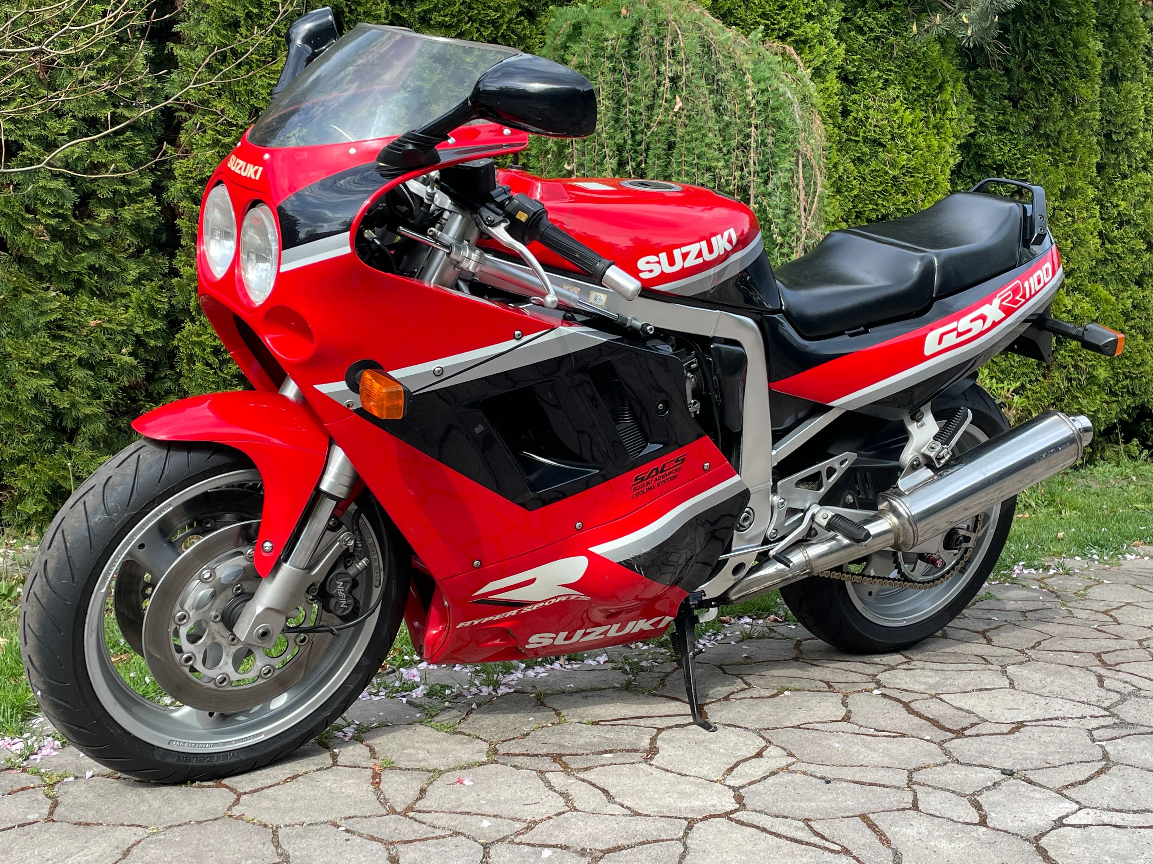 Suzuki GSXR 1100 piękny klasyk