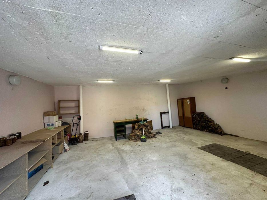 Довгострокова оренда гаража по вул. Степана Бандери