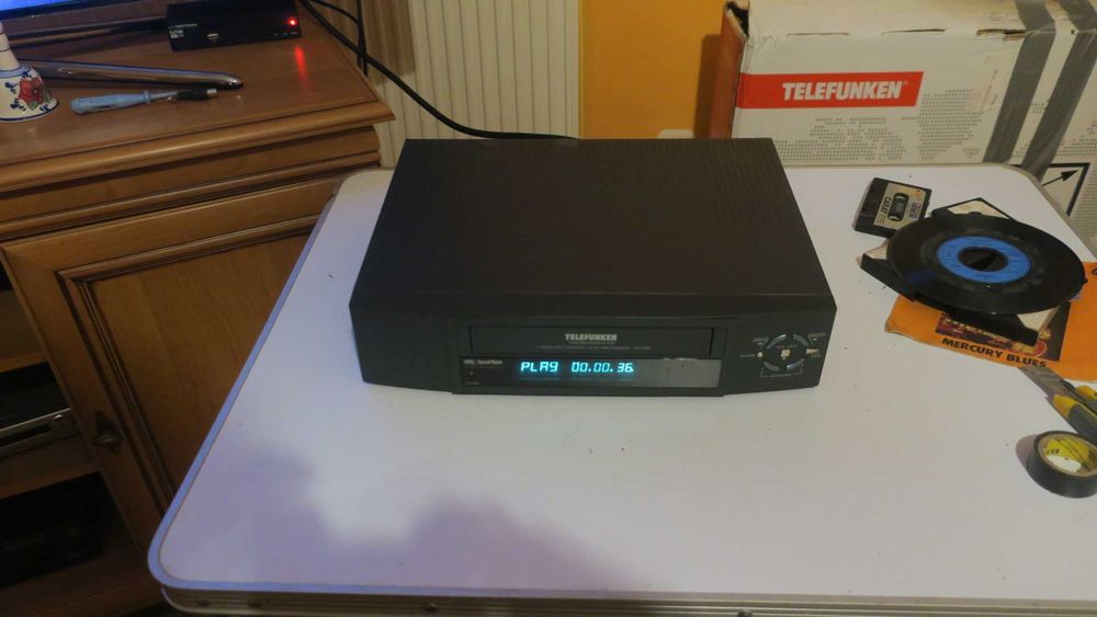 Video magnetowid Telefunken M9720