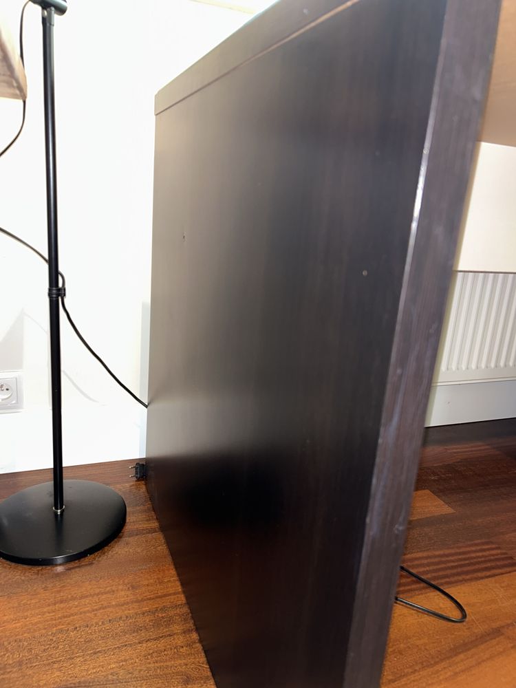 Czarne biurko Ikea lakierowane