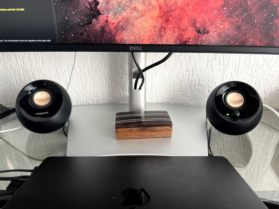 Colunas Creative Pebble Plus (2 satélites + subwoofer)