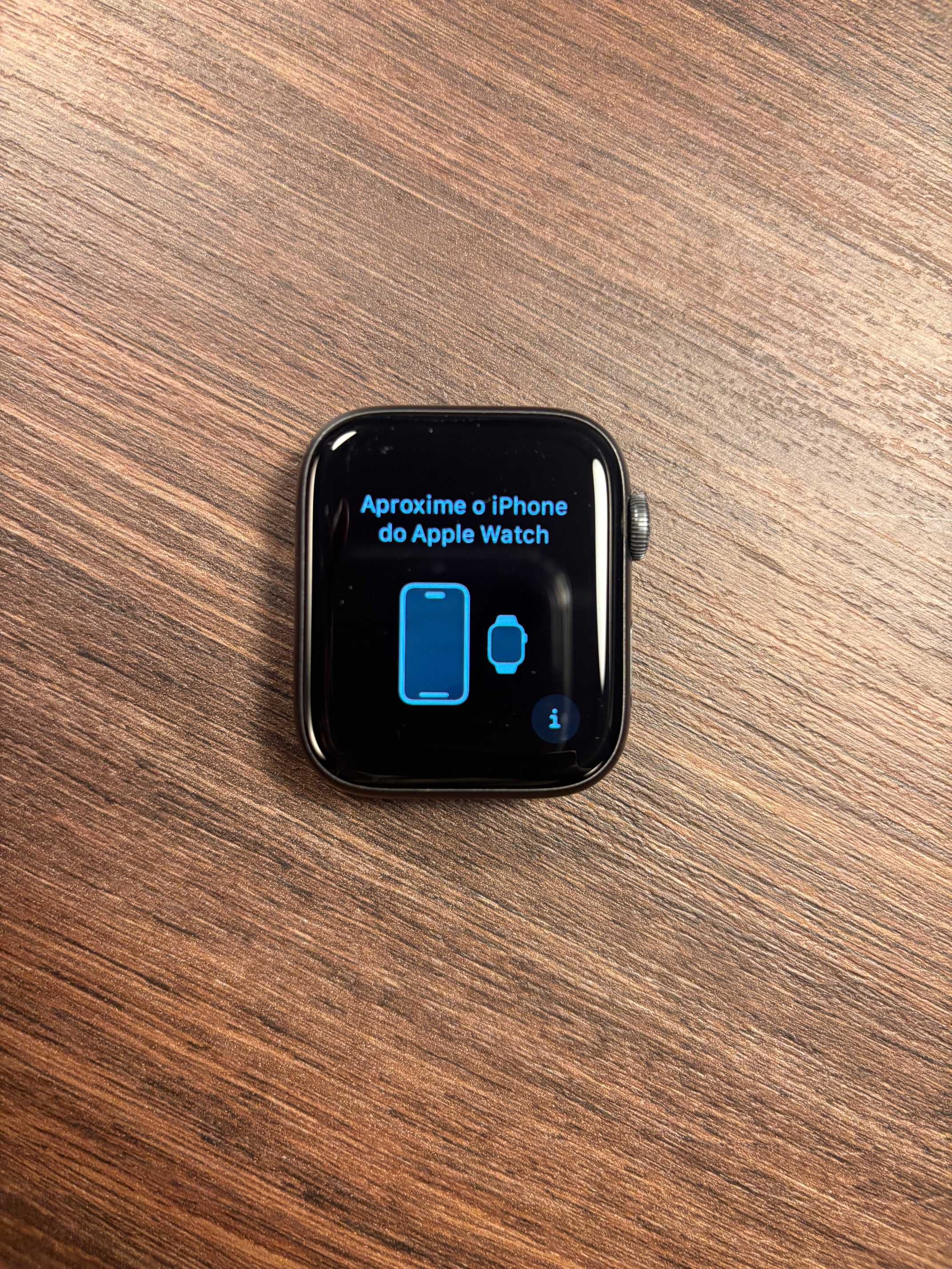 Apple Watch Series 5 44mm c/ caixa