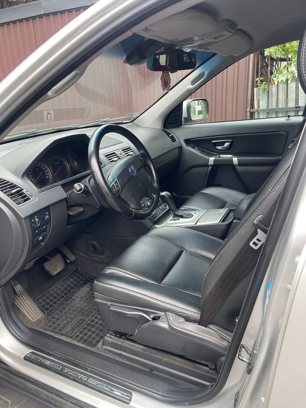 Volvo XC 90 VOLVO XC90 AWD 4x4 samochód w dobrym stanie