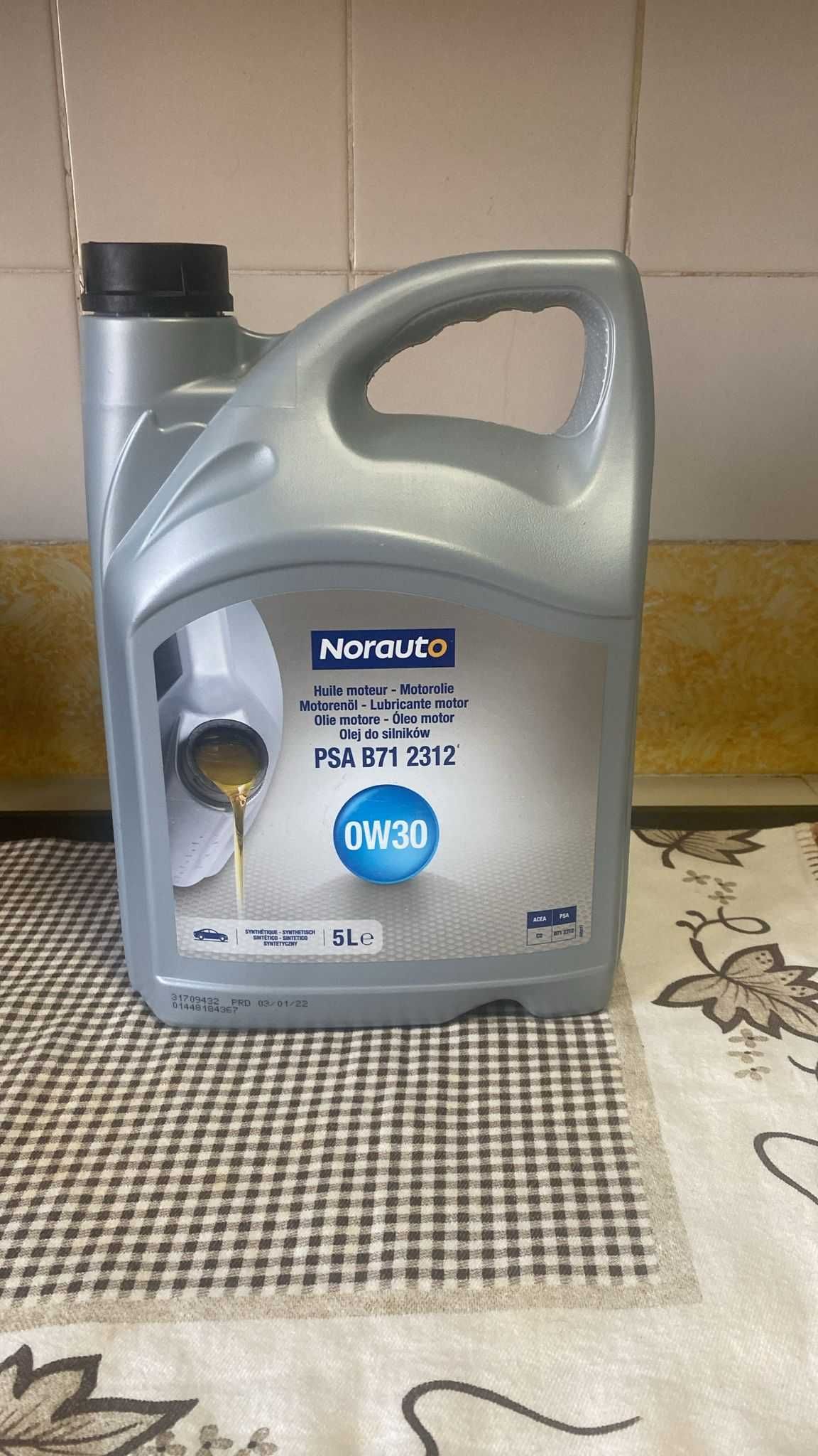 Óleo de Motor Norauto, 5L Novo e Fechado